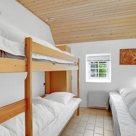Stunning Home In Ulfborg With Sauna * Ulfborg