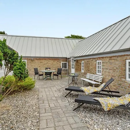 Stunning Home In Ulfborg With Sauna Casa de Férias
