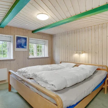 Holiday home Tyttebaervej Xii *