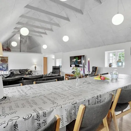 Stunning Home In Ulfborg With Sauna Hébergement de vacances *